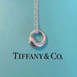 Tiffany & Co. Elsa Peretti 925 Sterling Silver Infinity Circle Pendant Necklace